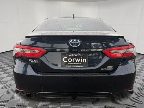 Used 2019 Toyota Camry SE FWD image 7