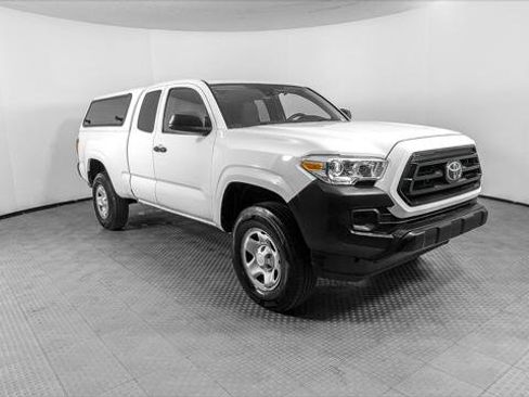 Used 2021 Toyota Tacoma SR image 11