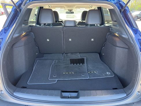Used 2025 Nissan Kicks SR AWD/4WD image 35