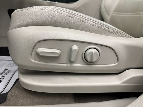 Used 2023 GMC Terrain Denali w/ LPO, Floor Liner Package AWD/4WD image 10