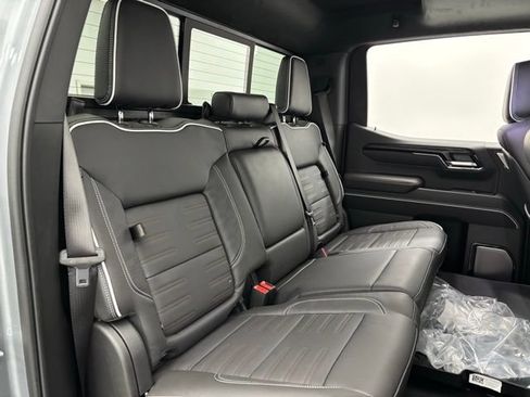 New 2026 GMC Sierra 1500 AT4X AWD/4WD image 40