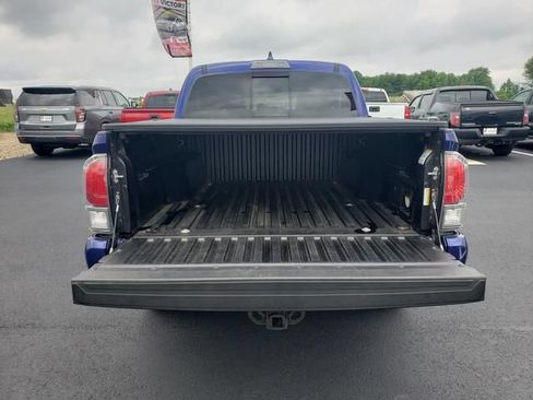 Used 2023 Toyota Tacoma TRD Sport AWD/4WD image 7