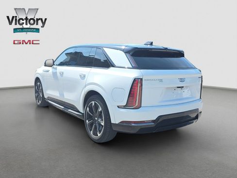 Used 2025 Cadillac Escalade IQ Sport 2 AWD/4WD image 15