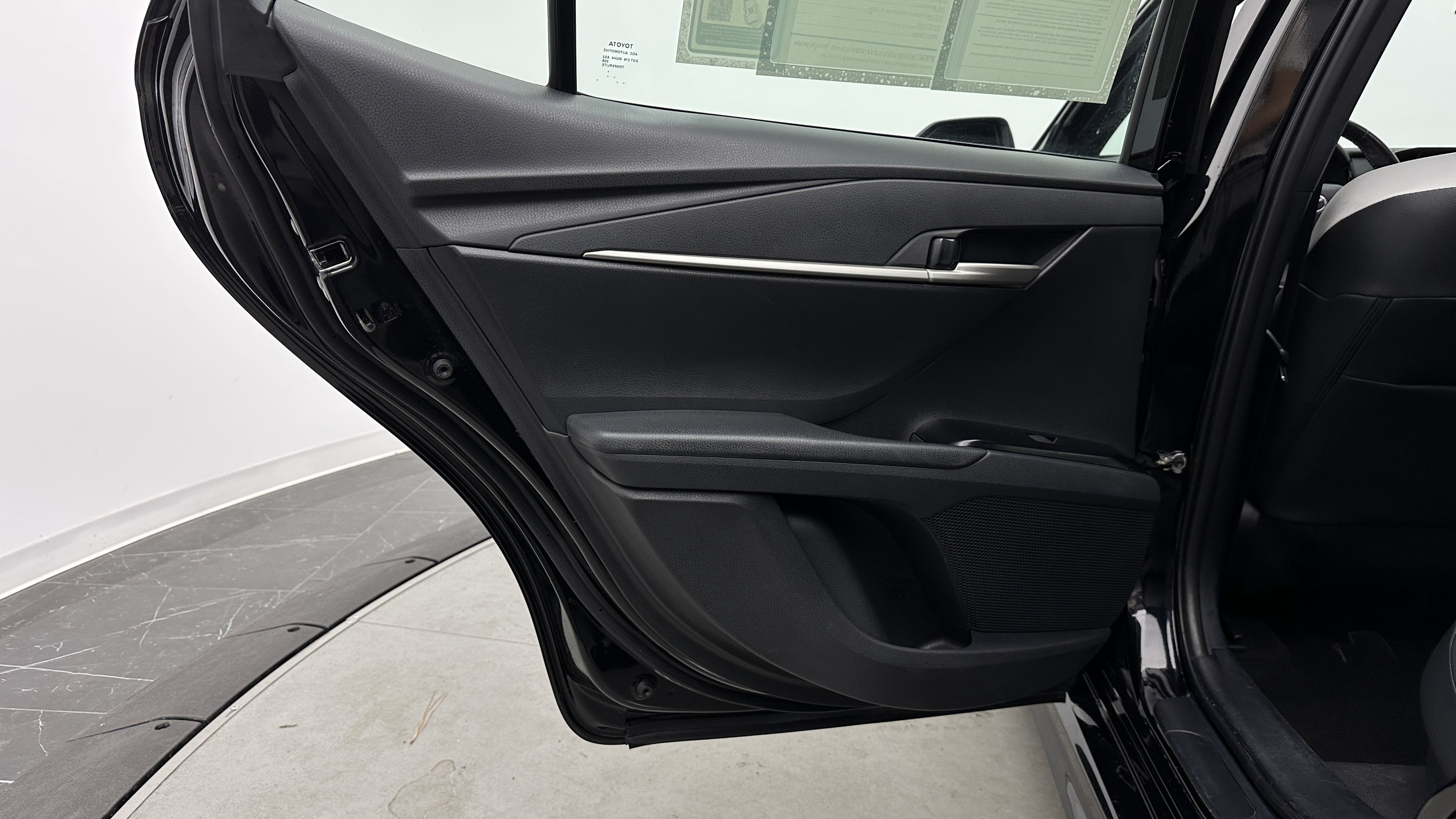 Used 2025 Toyota Camry SE FWD image 26