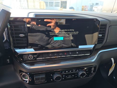 New 2026 Chevrolet Silverado 1500 LT image 18