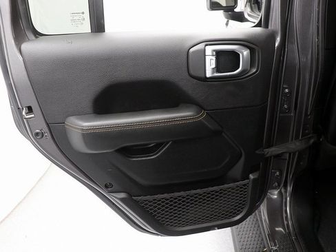 Used 2021 Jeep Wrangler Unlimited Sahara image 26