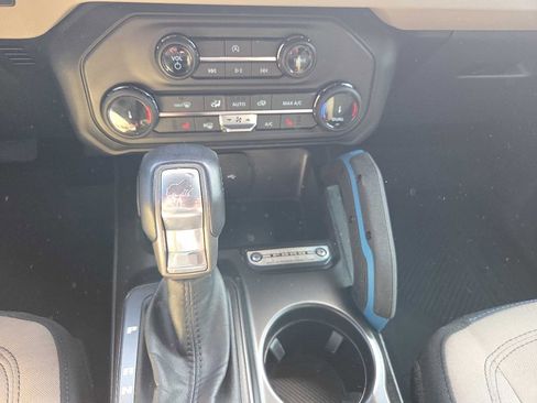 Used 2022 Ford Bronco Wildtrak AWD/4WD image 14
