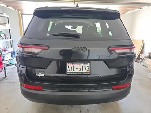 Used 2023 Jeep Grand Cherokee L Laredo AWD/4WD image 12