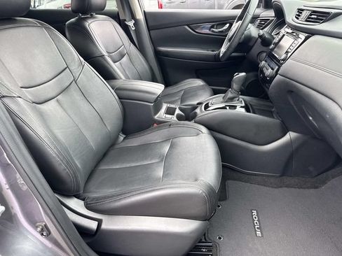 Used 2018 Nissan Rogue SL AWD/4WD image 11