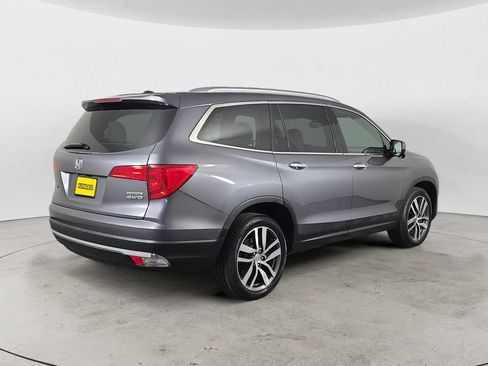 Used 2016 Honda Pilot Touring image 5