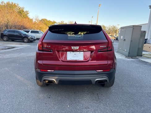 Used 2019 Cadillac XT4 Premium Luxury image 4