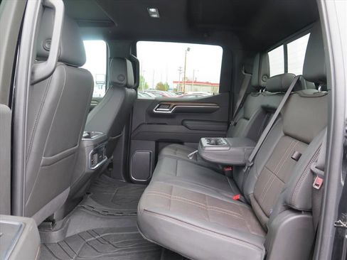 Used 2024 Chevrolet Silverado 1500 High Country w/ High Country Premium Package AWD/4WD image 16