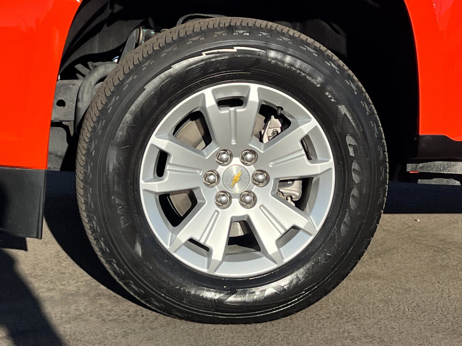 Used 2021 Chevrolet Colorado LT w/ Safety Package RWD image 24