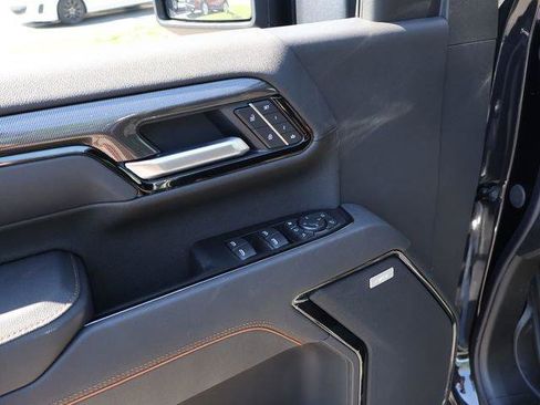 New 2026 GMC Sierra 2500 AT4 w/ AT4 Premium Plus Package AWD/4WD image 16