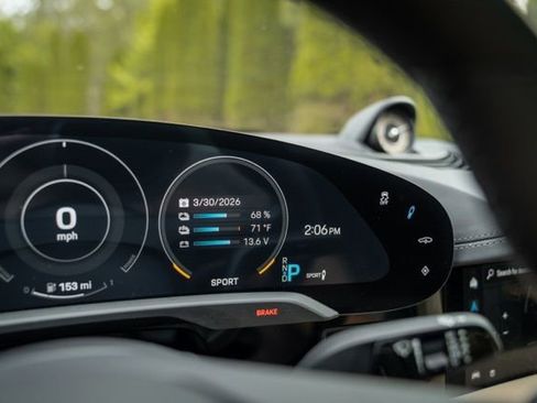 Used 2020 Porsche Taycan Turbo image 34