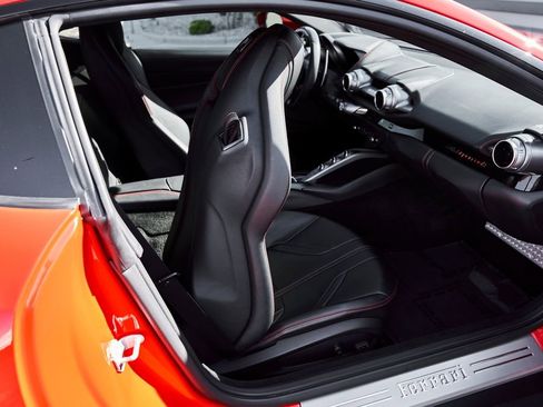 Used 2020 Ferrari 812 Superfast RWD image 43