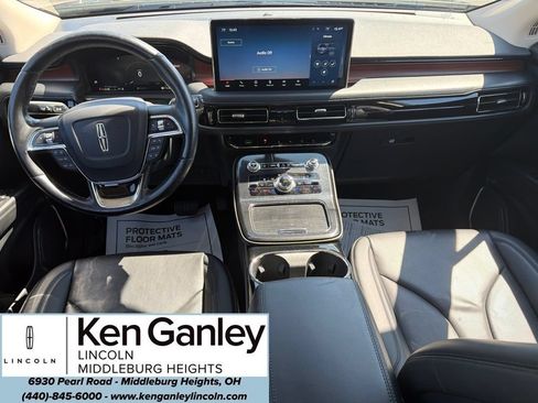 Used 2023 Lincoln Nautilus Reserve AWD/4WD image 2