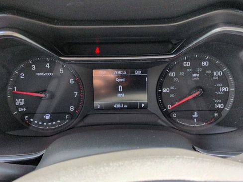 Used 2021 Chevrolet TrailBlazer LT w/ Convenience Package FWD image 13