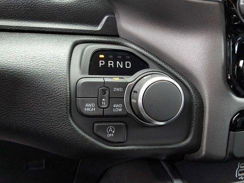 New 2026 RAM 1500 Express AWD/4WD image 10