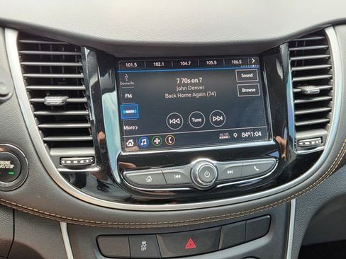 Used 2022 Chevrolet Trax LT w/ Redline Edition image 23