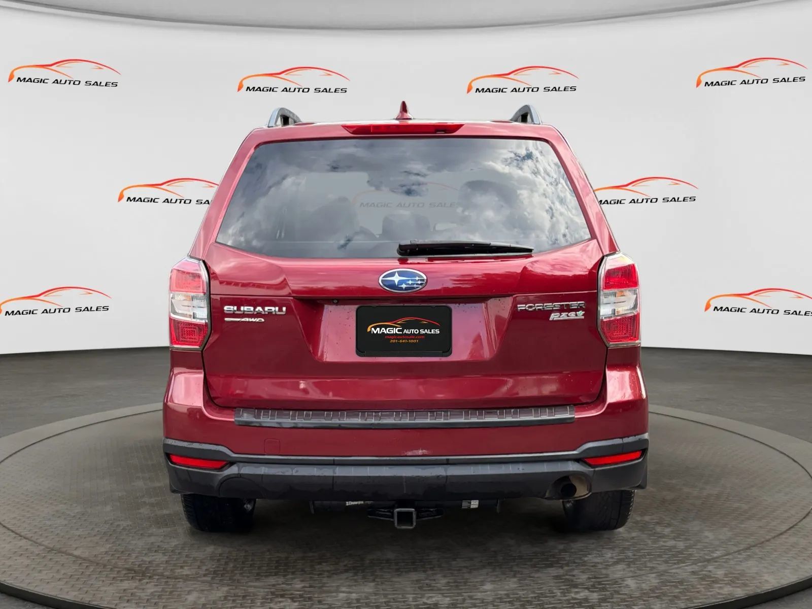 Used 2016 Subaru Forester 2.5i Premium w/ All-Weather Package AWD/4WD image 9