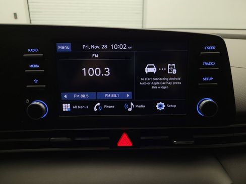 Used 2024 Hyundai Elantra SE image 23