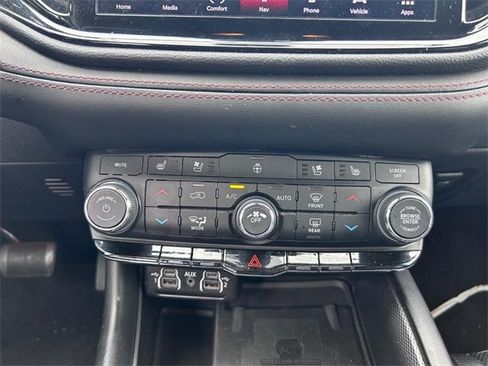 Used 2022 Dodge Durango R/T image 16