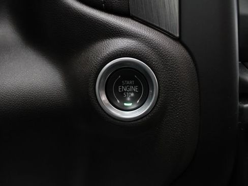 Used 2022 GMC Sierra 2500 Denali w/ Denali Ultimate Package AWD/4WD image 14