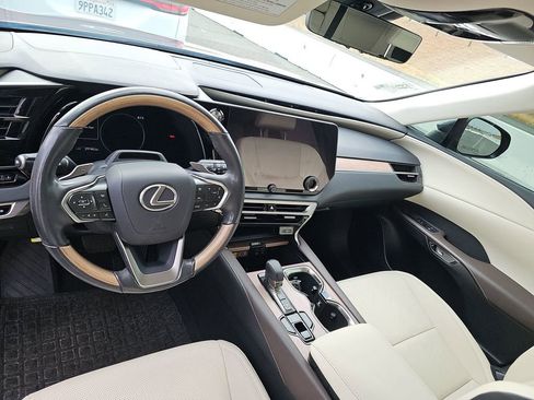 Used 2023 Lexus RX 350 Premium image 12