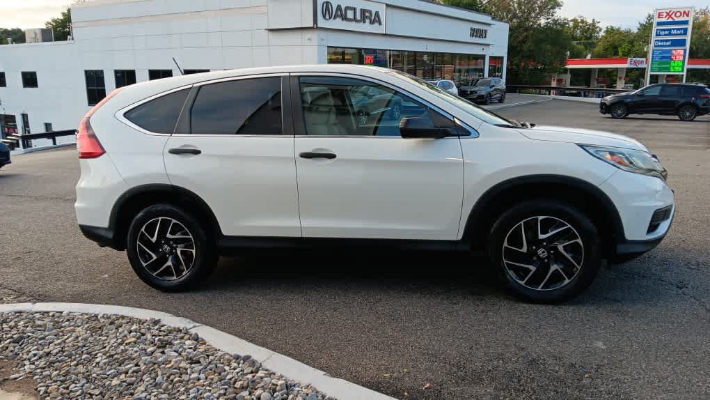 Used 2016 Honda CR-V SE image 6