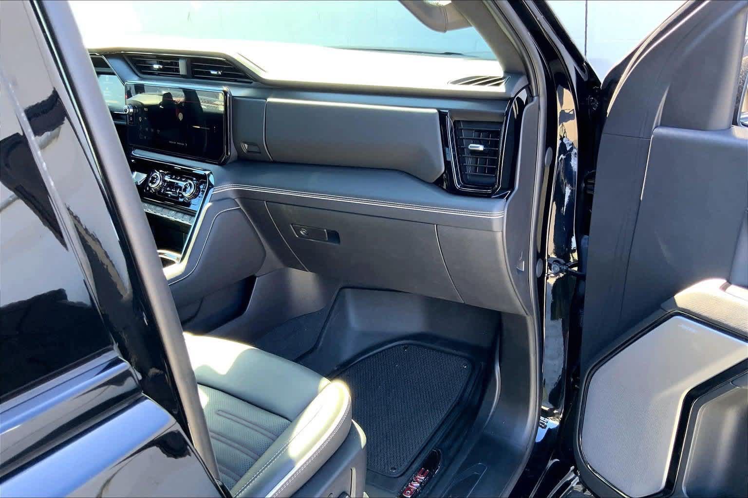 Used 2026 GMC Sierra 1500 AT4X AWD/4WD image 23