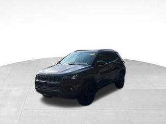 Used 2024 Jeep Compass Trailhawk w/ Sun and Sound Group video 1