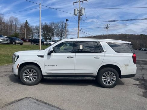Used 2025 GMC Yukon Denali image 9