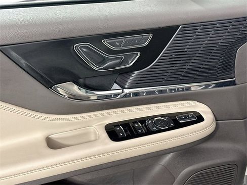 Used 2022 Lincoln Corsair Grand Touring image 26