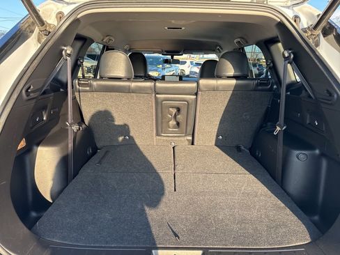 Used 2024 Mitsubishi Outlander SE image 29