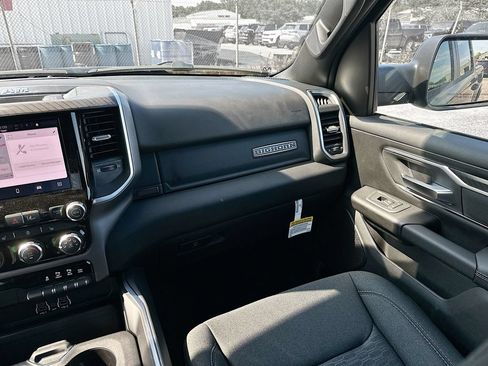 New 2026 RAM 1500 Big Horn AWD/4WD image 29