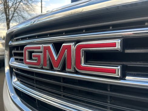 Used 2021 GMC Terrain SLT image 31