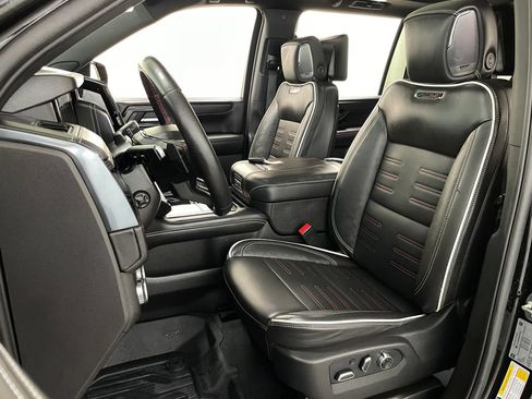 Used 2026 GMC Yukon XL AT4 Ultimate w/ LPO, Floor Liner Package AWD/4WD image 34
