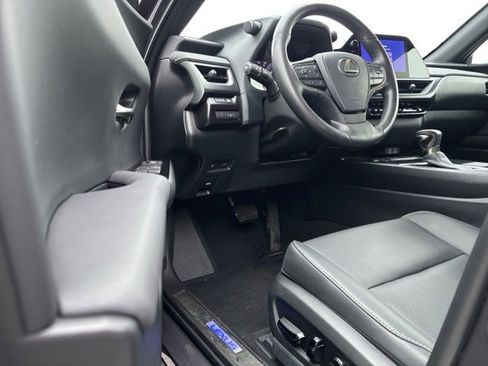 Used 2024 Lexus UX 250h F Sport image 9