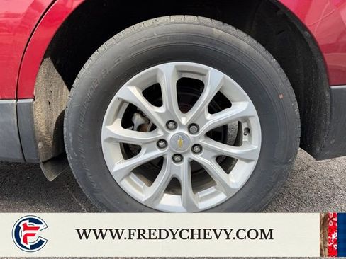 Used 2018 Chevrolet Equinox LT FWD image 32