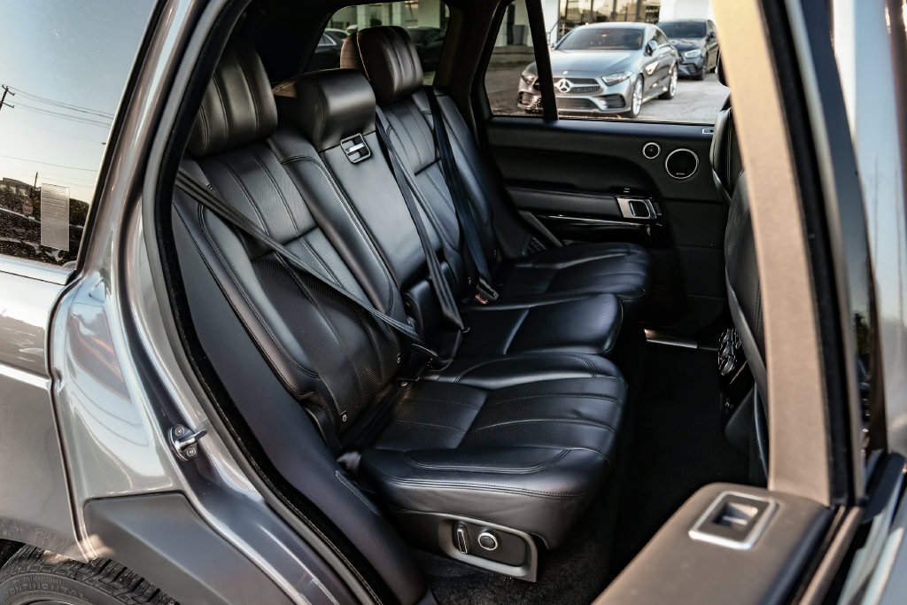 Used 2016 Land Rover Range Rover Supercharged AWD/4WD image 33