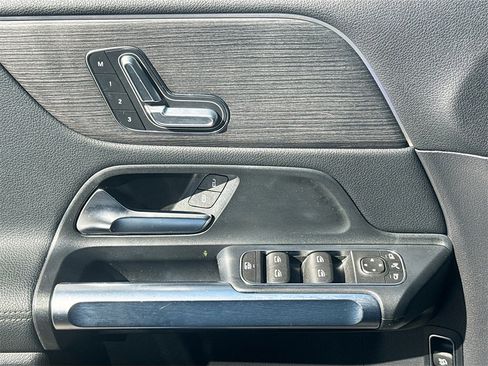 Used 2023 Mercedes-Benz EQB 300 300 w/ Exclusive Package image 19