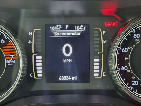 Used 2019 Jeep Cherokee Latitude Plus FWD image 19