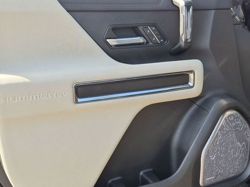 Used 2026 GMC Hummer EV SUV AWD/4WD image 15