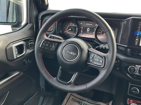 Used 2024 Jeep Wrangler Unlimited Rubicon image 23