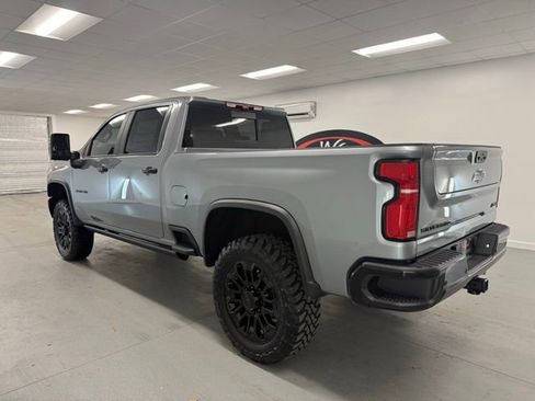 New 2026 Chevrolet Silverado 2500 ZR2 w/ LPO, Dark Essentials Package image 9