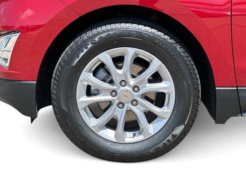 Used 2020 Chevrolet Equinox LT w/ LPO, Floor Liner Package FWD image 8