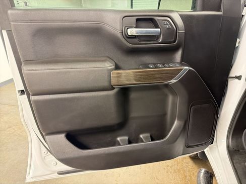 Used 2022 Chevrolet Silverado 1500 LT image 20