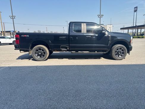 Used 2023 Ford F250 XL w/ STX Appearance Package image 8