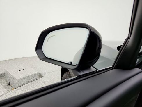 New 2026 Volvo XC40 B5 Plus w/ Climate Package AWD/4WD image 23
